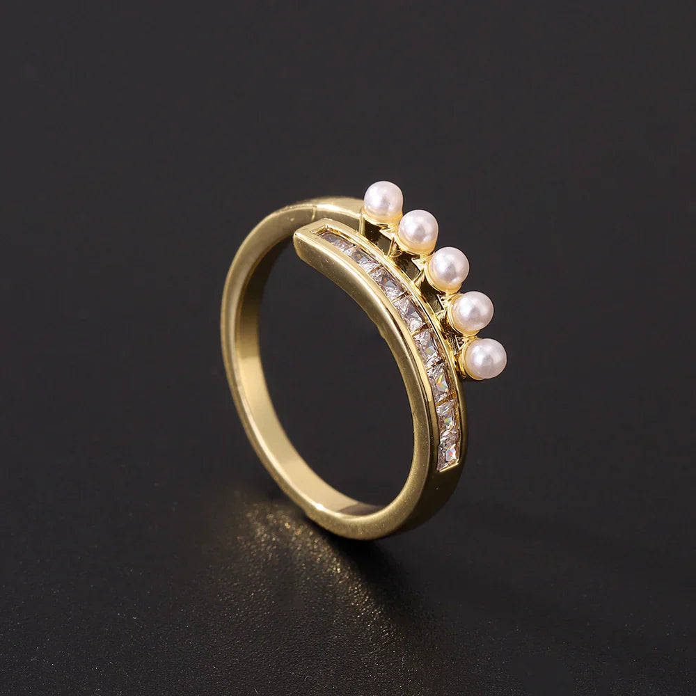 Bague vintage ouverte en zirconium et perles