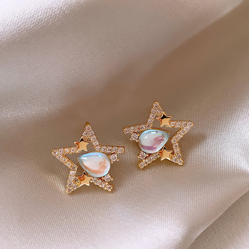 Boucles d'oreilles élégantes en diamants