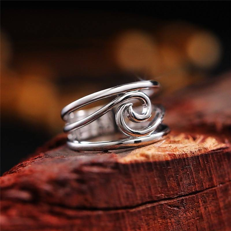 Bague ondulée en argent vintage