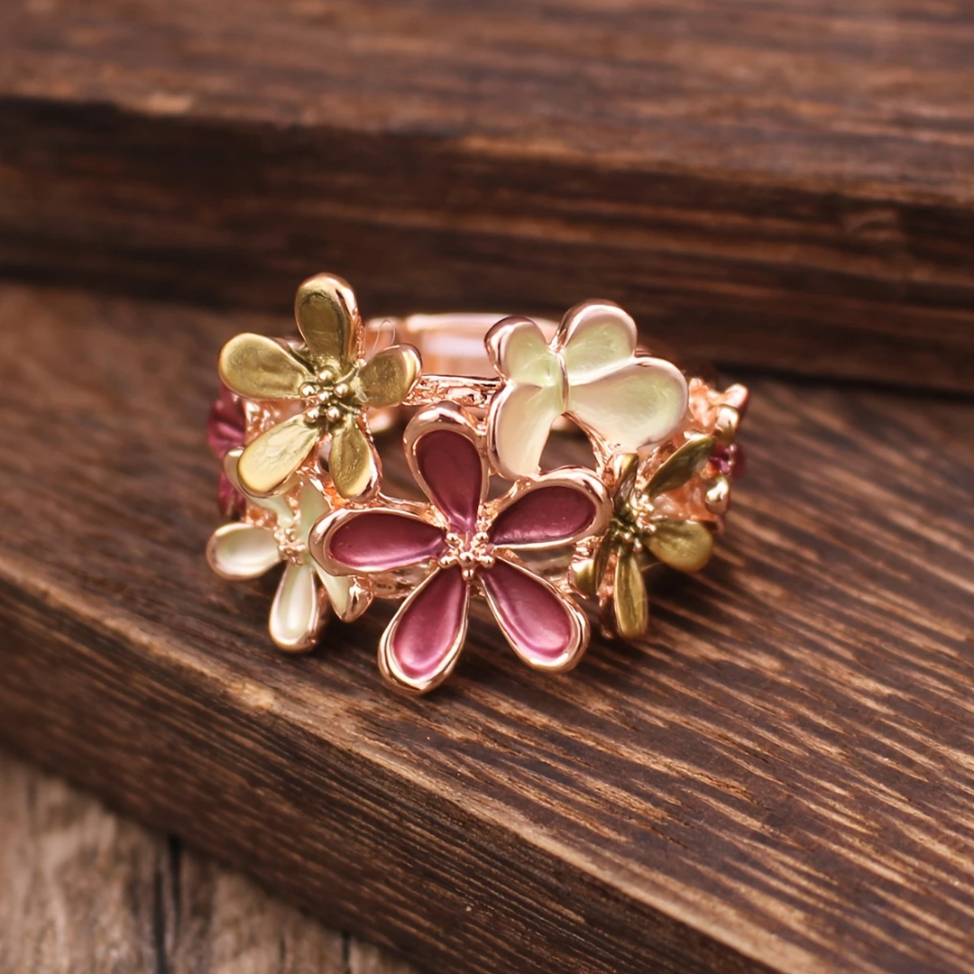 Bague avec des fleurs en émail