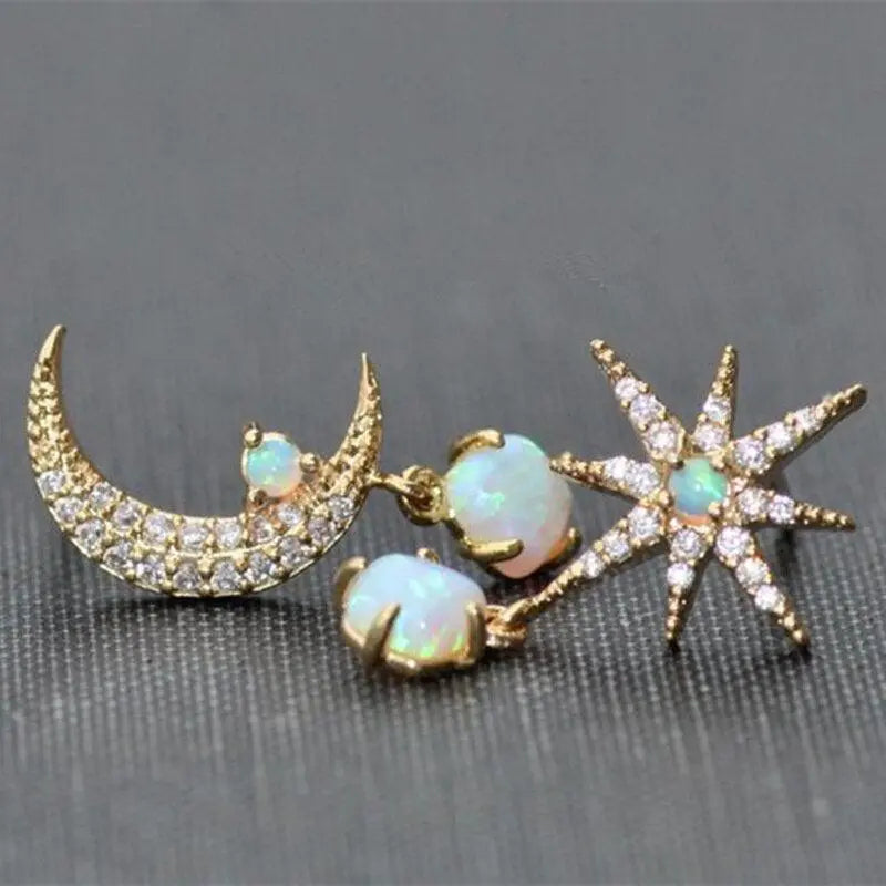 Boucles d'oreilles lune et étoile en or et opale