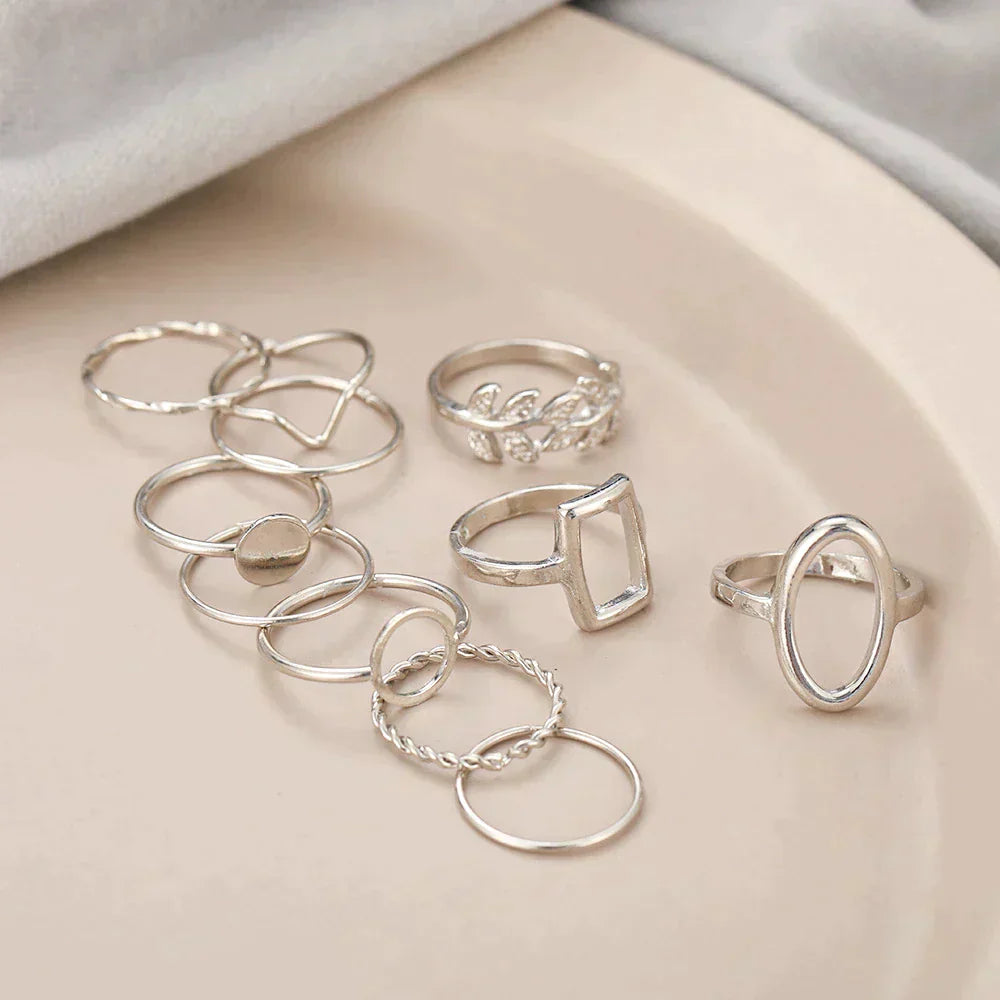Lot de 11 bagues vintage en argent