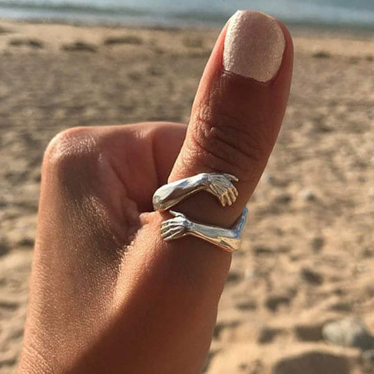 Bague en argent ajustable « Étreinte »
