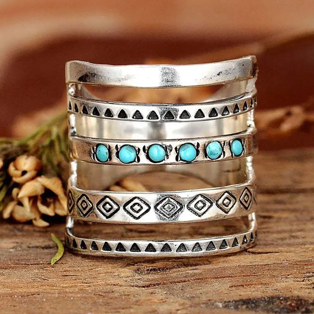 Bague bohème ajourée en turquoise sculptée