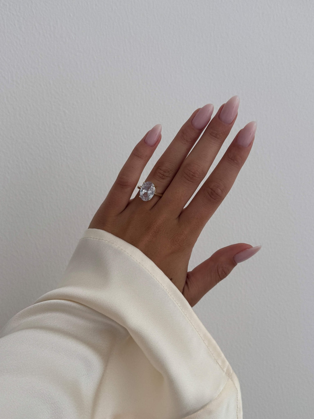 Avianna Bague ovale en zircone
